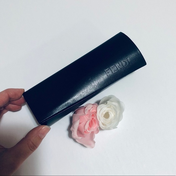 FENDI Twist Eyeglass Case - Picture 5 of 14